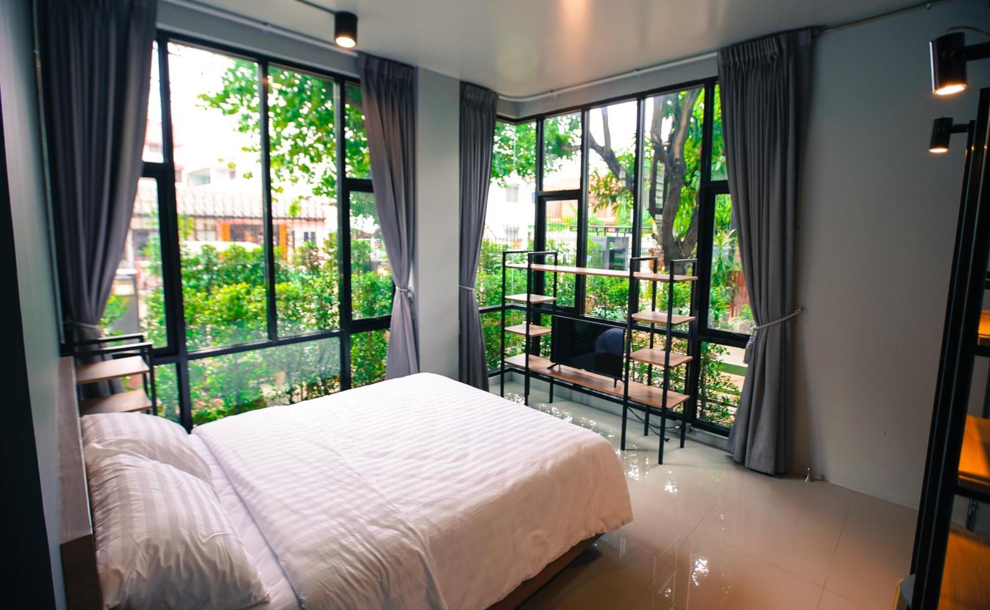 Bed Garden 26 Hostel Bangkok Exterior photo