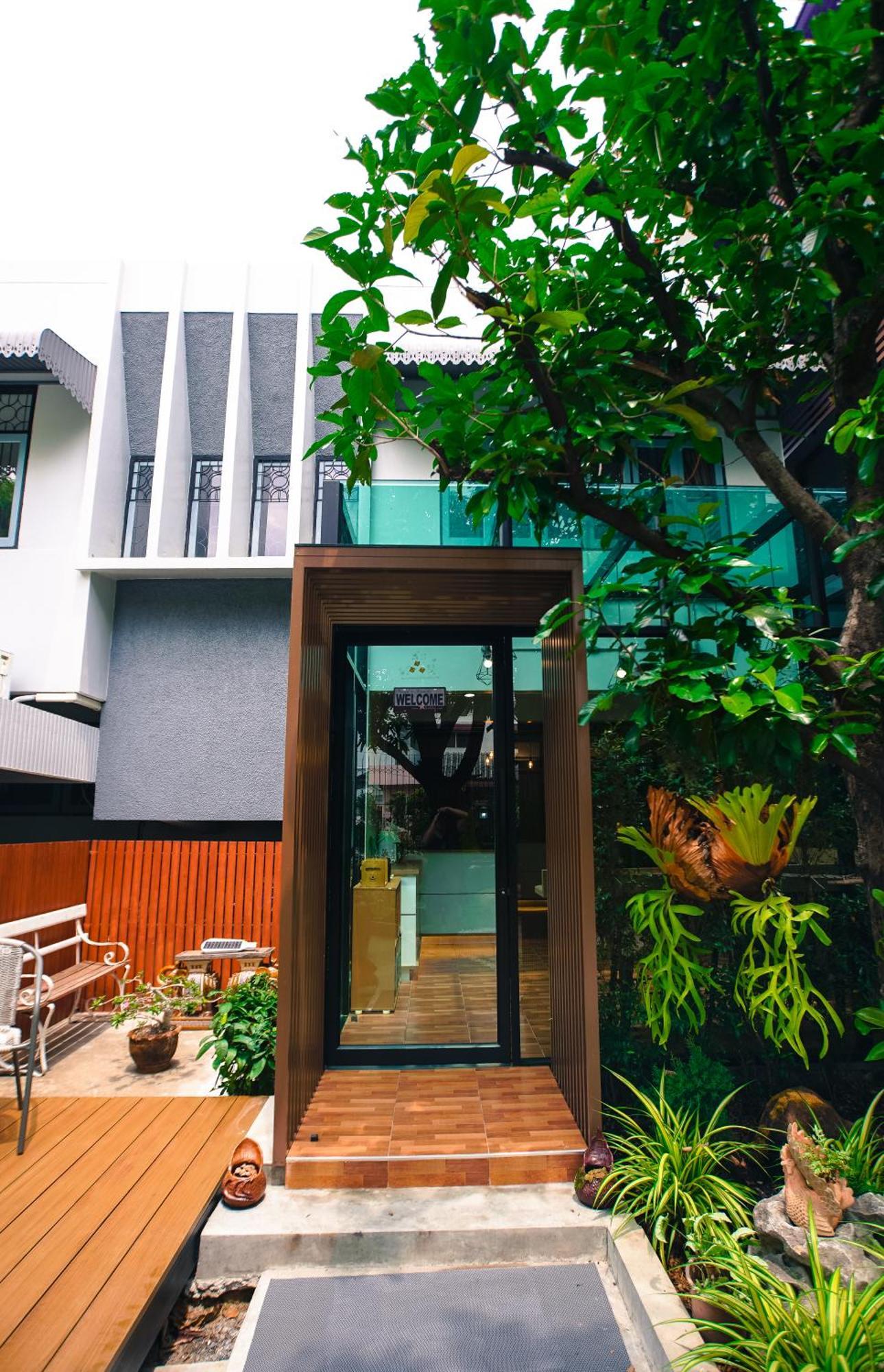 Bed Garden 26 Hostel Bangkok Exterior photo